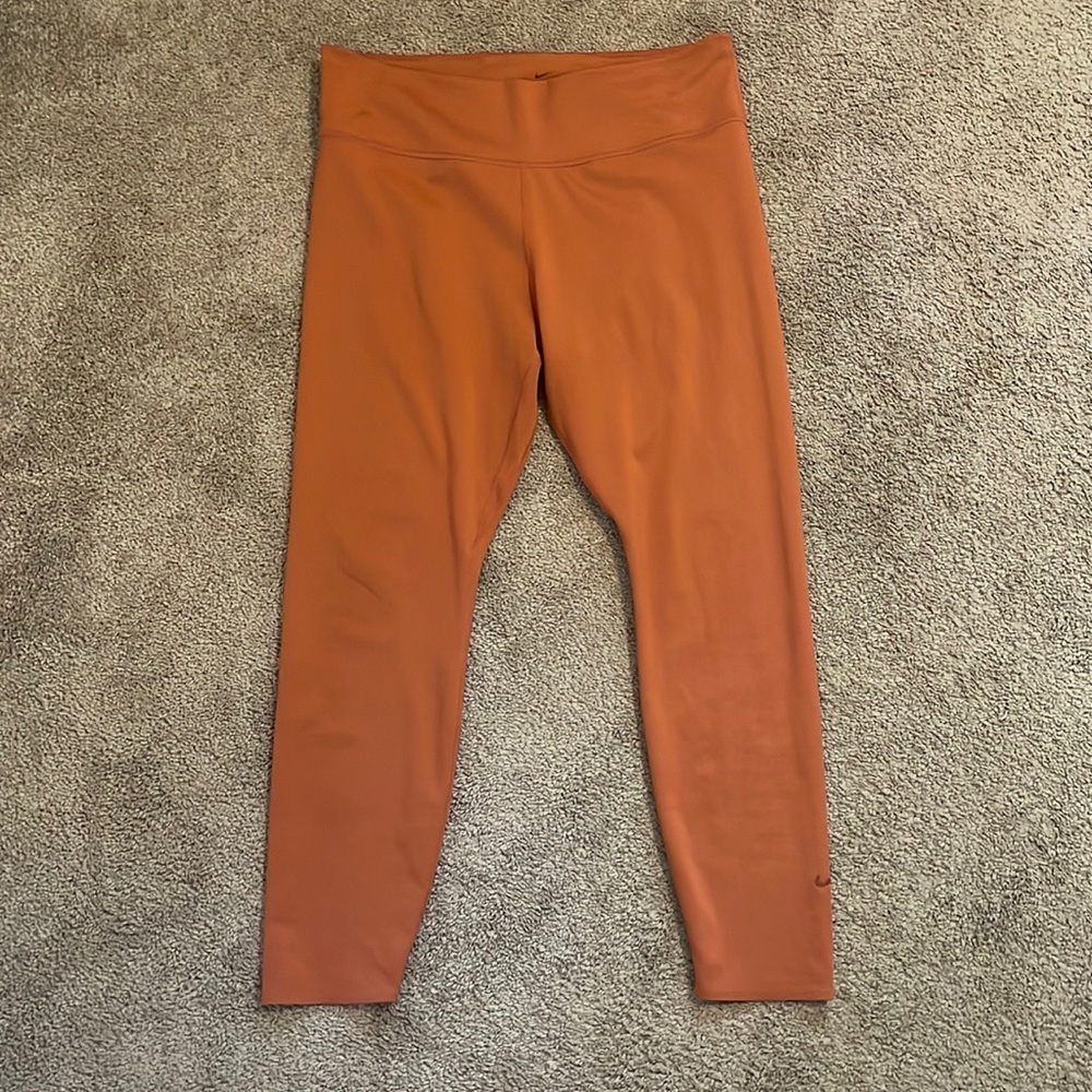 Burnt Orange Nike 7/8 Compression Tights